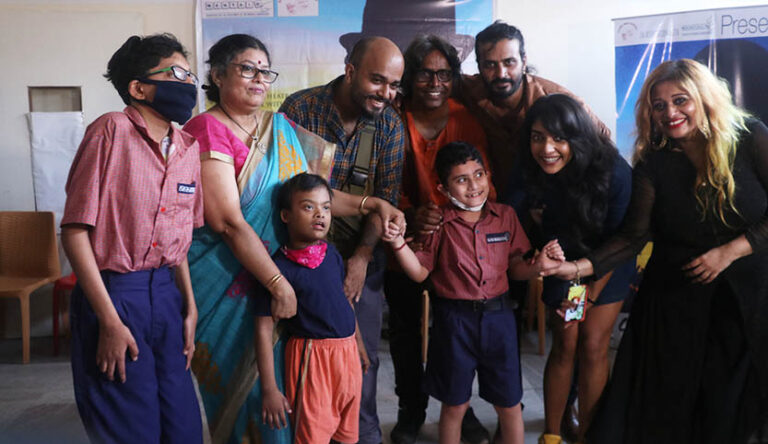 চুপচাপ চার্লি নাইজেল আকারার কোলাহল থিয়েটার ওয়ার্কশপের বৈপ্লবিক নতুন নাট্য