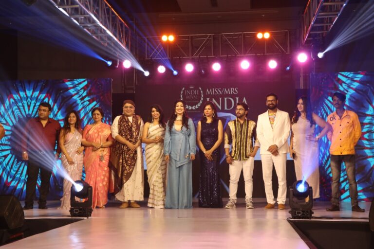 Indie Royal MISS MRS INDIA 2022 .