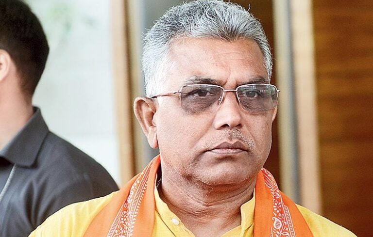 হিন্দুধর্ম এবং ইসলাম ধর্ম উভয়কেই কলুষিত করছেন বাংলার মুখ্যমন্ত্রী মমতা বন্দোপাধ্যায়: অভিযোগ দিলীপ ঘোষের