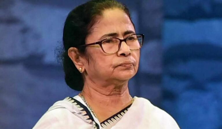 মন্ত্রীদের বীকন লাইট এড়াতে বললেন মমতা