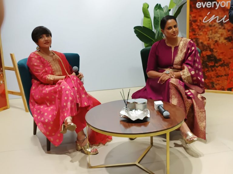 ওয়েস্টসাইড সীমাহীন প্রচারণার জন্য সমীরা রেড্ডি এবং স্বস্তিকা মুখার্জির সাথে সহযোগিতা করছে