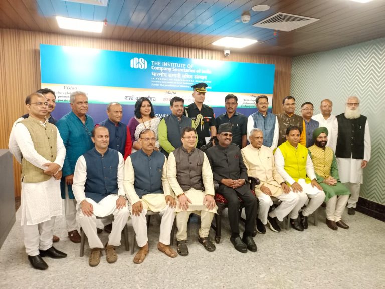 পশ্চিমবঙ্গের মাননীয় রাজ্যপাল ডাঃ সি.ভি.আনন্দ বোস উদ্বোধন করলেন ICSI সেন্টার ফর কর্পোরেট গভর্নেন্স, রিসার্চ অ্যান্ড ট্রেনিং (CCGRT)