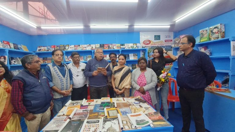প্রতিবছরের মতন এই বছরও ক্যালকাটা জার্নালিস্ট ক্লাব বইমেলায় তাদের স্টল দিলো