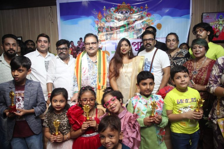 প্রকাশিত হলো দশরূপে দশভূজার ট্রেইলার