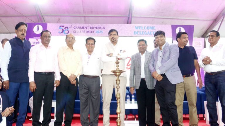 পশ্চিমবঙ্গ গার্মেন্টস ম্যানুফ্যাকচারার্স অ্যান্ড ডিলার্স অ্যাসোসিয়েশন কর্তৃক ৫৮তম পোশাক ক্রেতা ও বিক্রেতা সম্মেলন এবং বি২বি এক্সপো