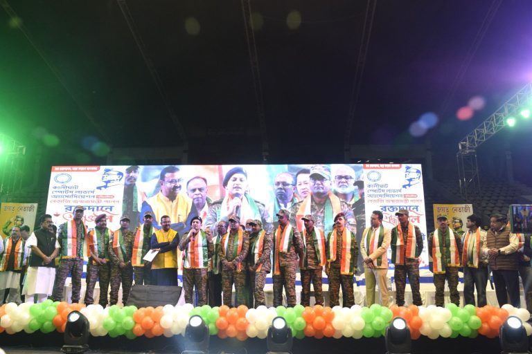 কালীঘাট স্পোর্টস লাভার্স অ্যাসোসিয়েশনের উদ্যোগে পালন করা হলো রক্তদান শিবির